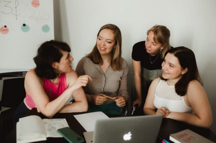 FEMALE FINANCE FORUM